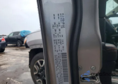 2020 Jeep Compass Trailhawk z USA, uszkodzony, nr VIN 3C4NJDDB4LT207861